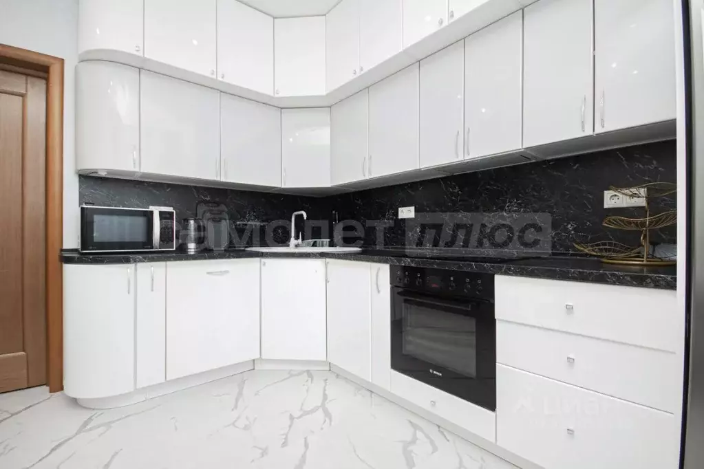 3-к кв. Московская область, Наро-Фоминск пер. Пионерский, 2 (79.7 м) - Фото 1