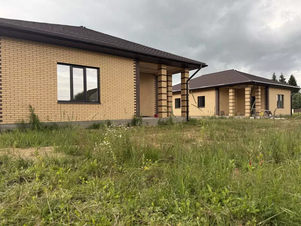 Дом в Калужская область, Жуковский район, Совхоз Победа с/пос, д. ... - Фото 1