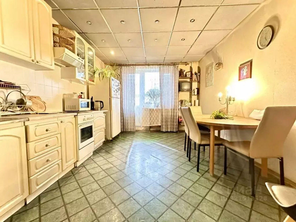 3-к кв. Волгоградская область, Волгоград ул. Хользунова, 36/2 (82.4 м) - Фото 1