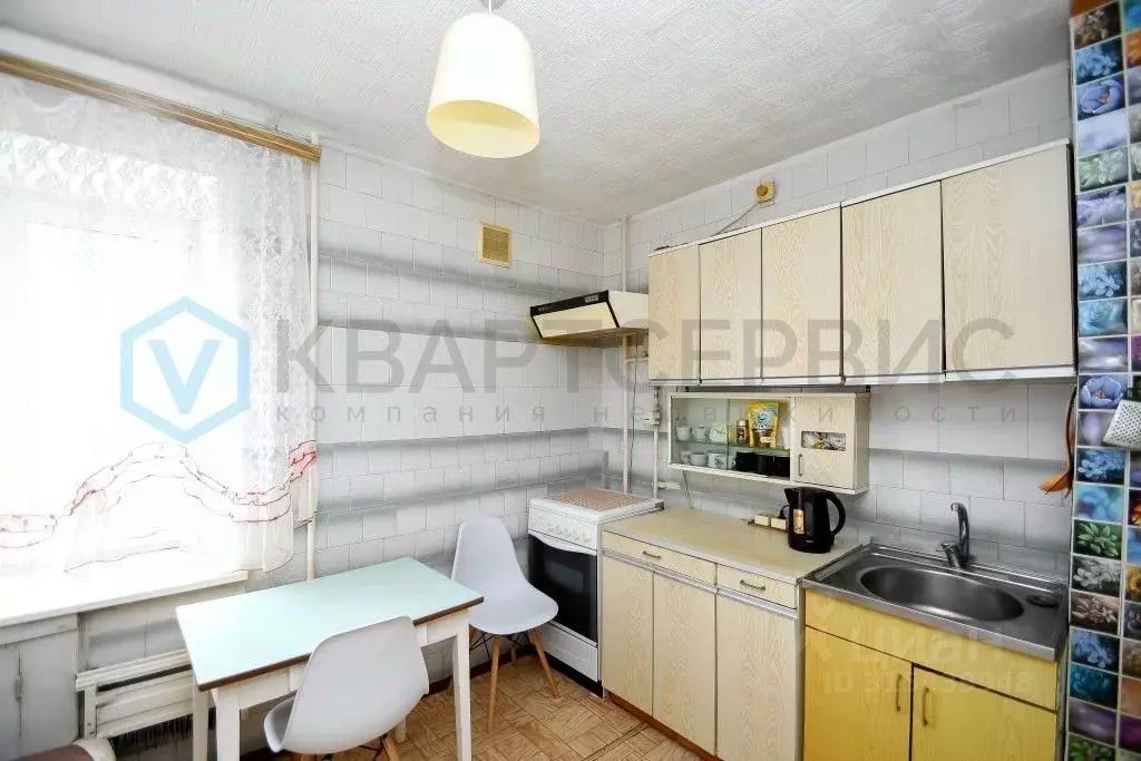 2-к кв. Омская область, Омск бул. Победы, 7 (46.9 м) - Фото 1