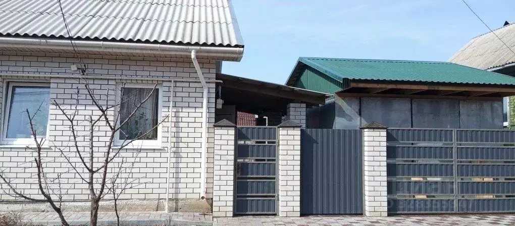 Дом в Воронежская область, Воронеж Молодежная ул., 11 (97 м) - Фото 1