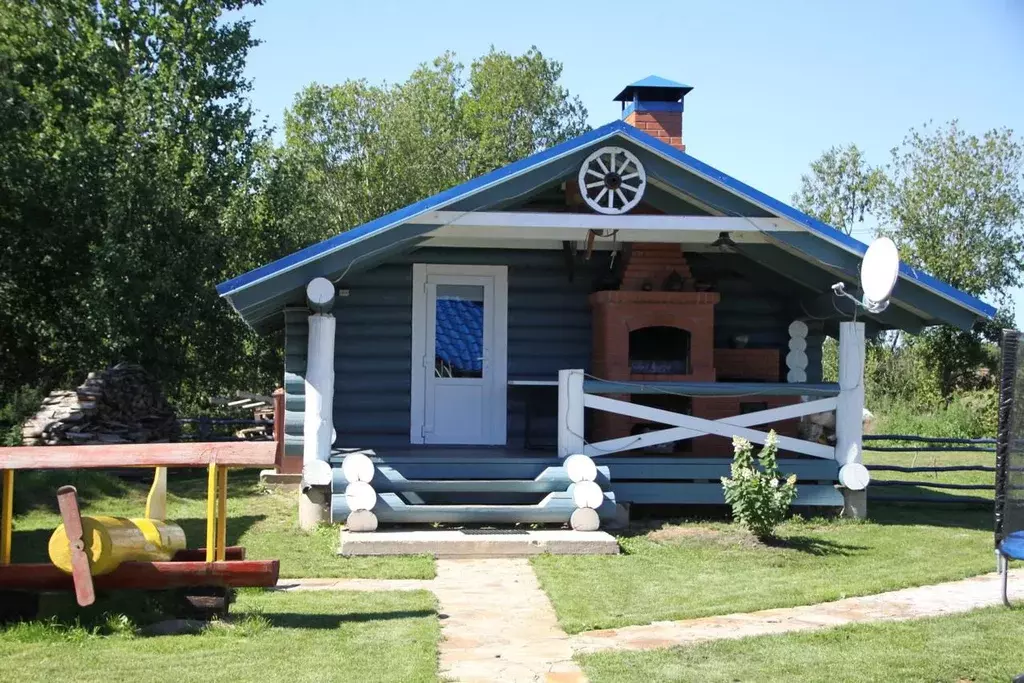 Дом в Новгородская область, Новгородский район, Ракомское с/пос, д. ... - Фото 1