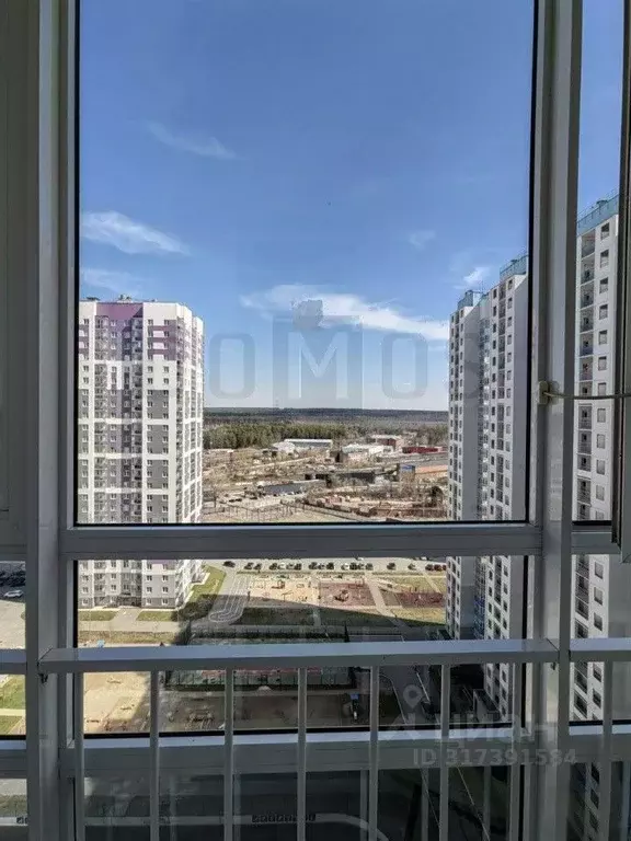 2-к кв. Свердловская область, Екатеринбург ул. Рассветная, 8к2 (71.0 ... - Фото 0