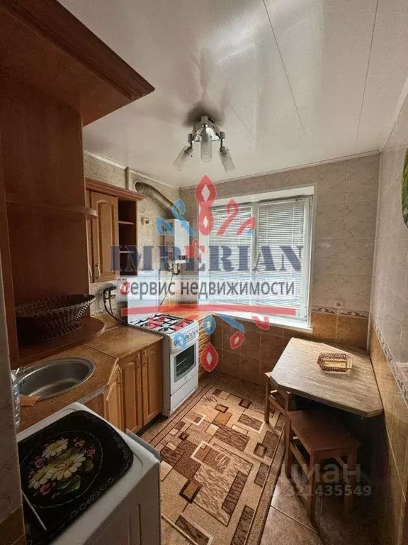 3-к кв. Белгородская область, Шебекино Железнодорожная ул., 8 (61.6 м) - Фото 1