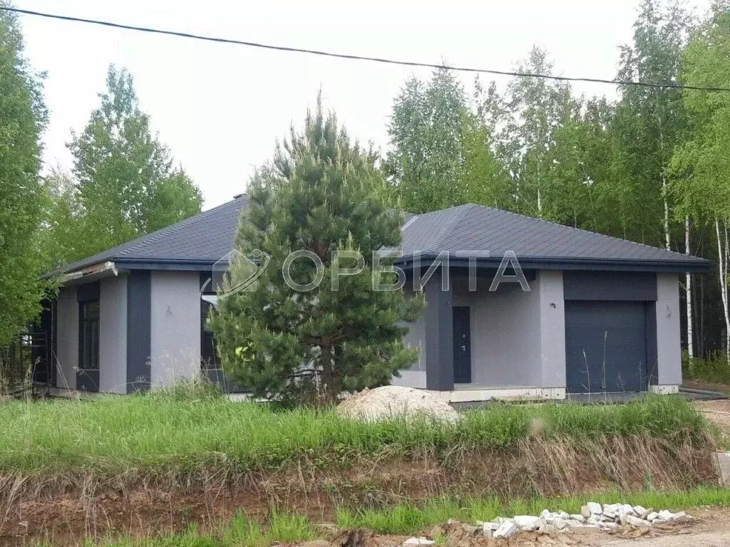 Дом в Тюменская область, Тюменский район, д. Ушакова, Молодежный мкр  ... - Фото 0