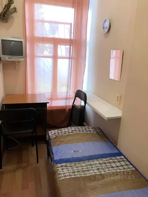 Комната Санкт-Петербург 12-я Васильевского острова линия, 37А - Фото 0
