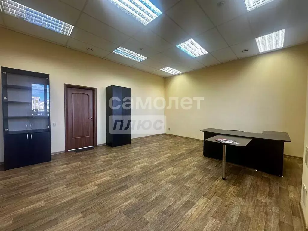 Офис в Челябинская область, Челябинск ул. Труда, 82А (40 м) - Фото 1