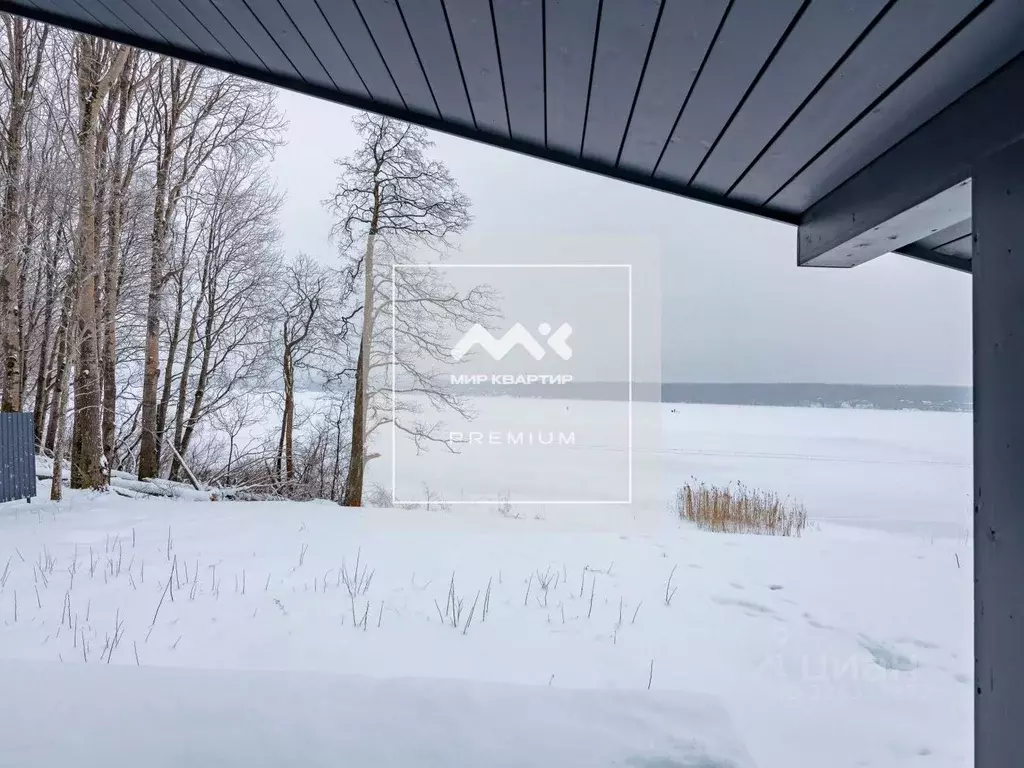 Дом в Ленинградская область, Выборгский район, Полянское с/пос, пос. ... - Фото 1