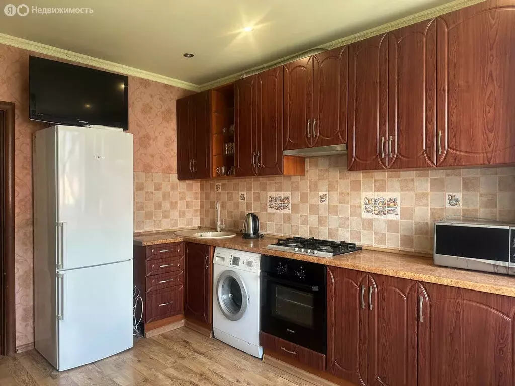 1-комнатная квартира: Калининград, улица Баженова, 13 (36.8 м) - Фото 1
