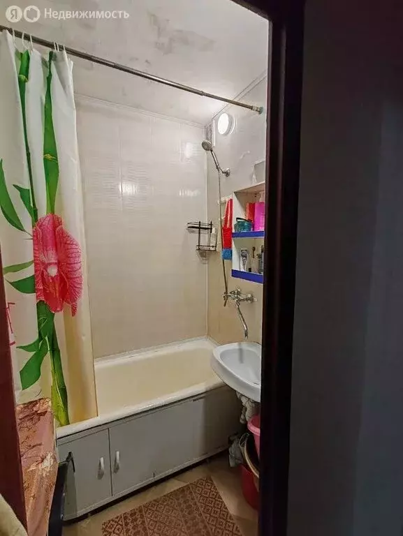 1к в 3-комнатной квартире (17 м) - Фото 0