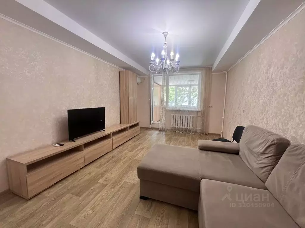 2-к кв. Севастополь ул. Генерала Хрюкина, 3 (65.0 м) - Фото 0