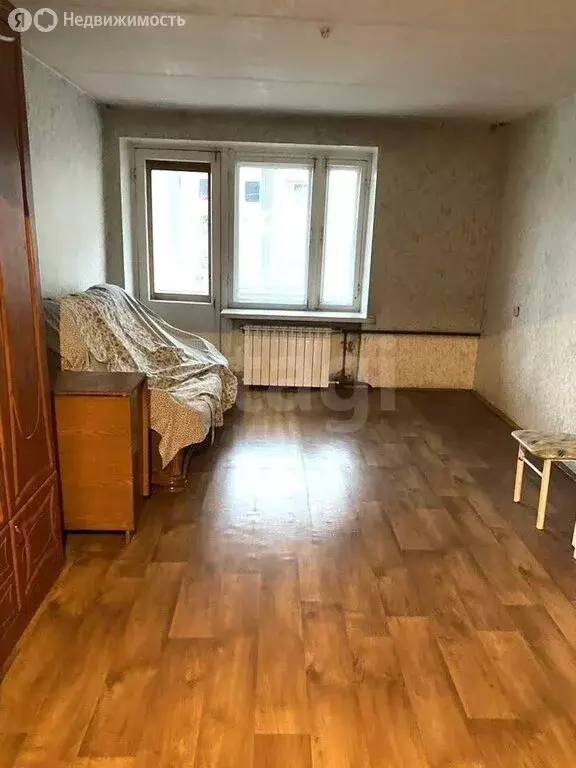 3-комнатная квартира: Абакан, улица Карла Маркса, 28 (59.8 м) - Фото 1