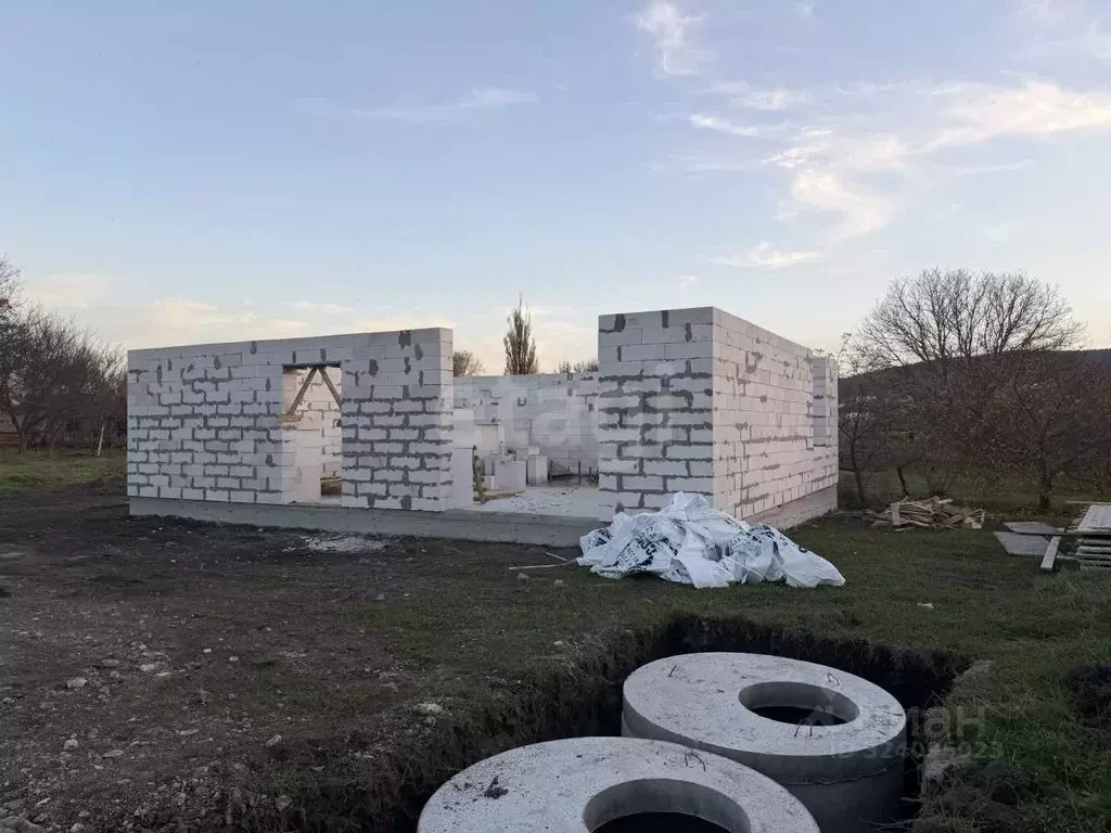 Дом в Крым, Симферопольский район, Трудовское с/пос, с. Строгоновка ... - Фото 1