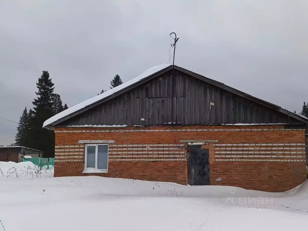 Помещение свободного назначения в Свердловская область, Шалинский ... - Фото 0