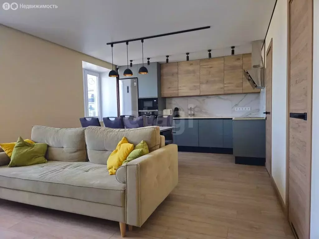 3-комнатная квартира: Саратов, Лунная улица, 43В (75.9 м) - Фото 1