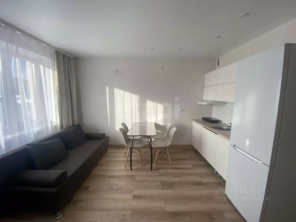 1-к кв. Тюменская область, Тюмень ул. Новоселов, 92 (38.0 м) - Фото 2