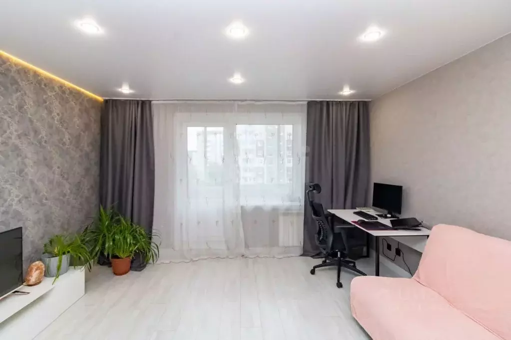 2-к кв. Красноярский край, Красноярск ул. Алексеева, 109 (50.9 м) - Фото 0