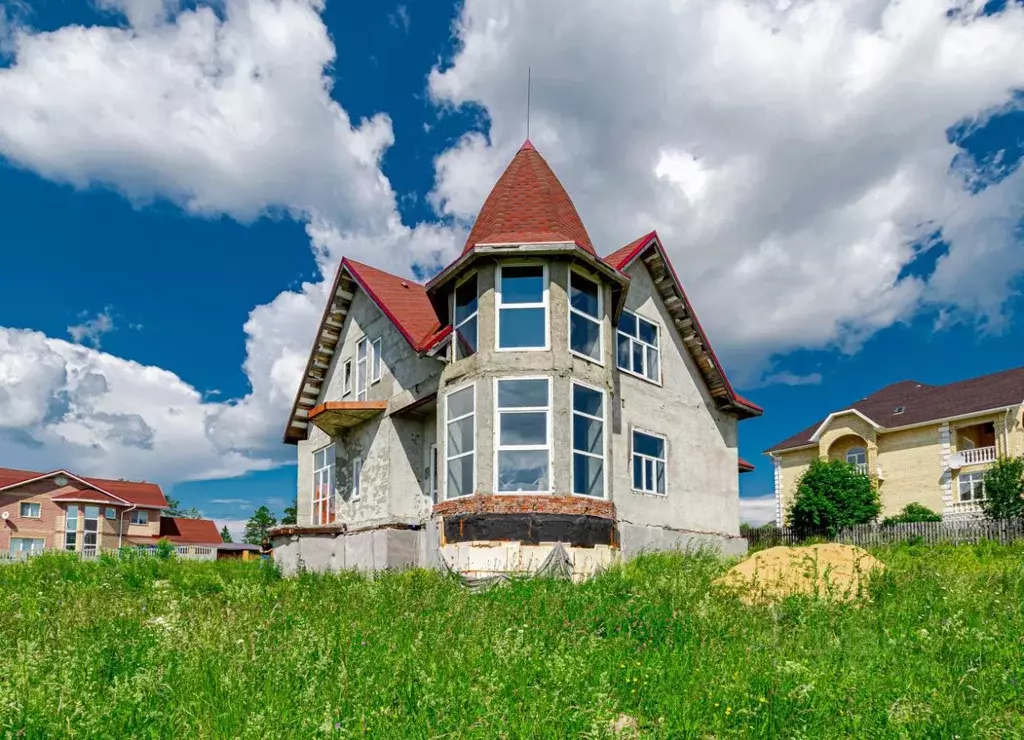 Дом в Пермский край, Добрянский муниципальный округ, д. Бесово ул. ... - Фото 0