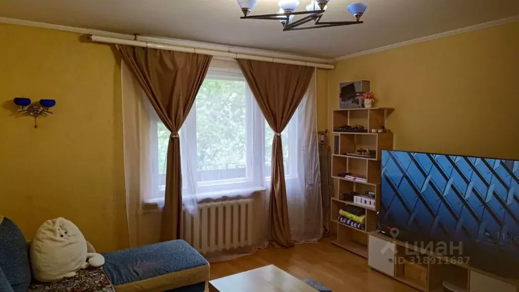 2-к кв. Свердловская область, Екатеринбург ул. Смазчиков, 8 (42.6 м) - Фото 0