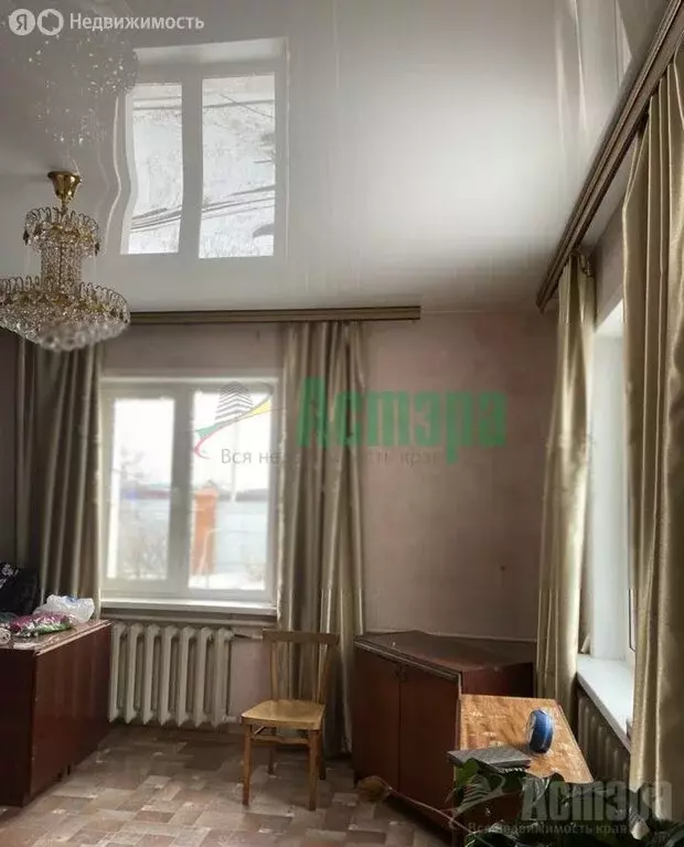 Дом в посёлок городского типа Атамановка, 1-я Ерничная улица (70 м) - Фото 1