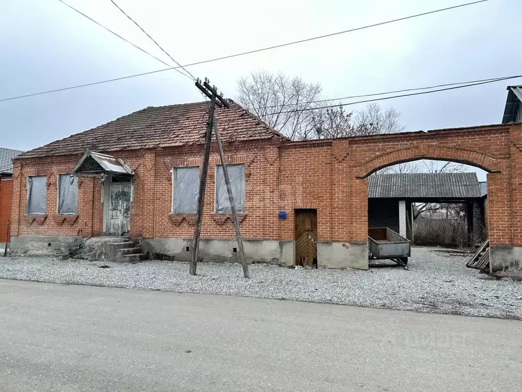 Дом в Северная Осетия, Дигора ул. Билаонова (200 м) - Фото 0