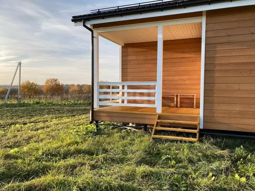 Дом в Ленинградская область, Лужский район, Ям-Тесовское с/пос, д. ... - Фото 0