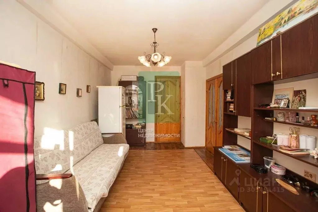2-к кв. Севастополь просп. Октябрьской Революции, 37 (44.3 м) - Фото 1
