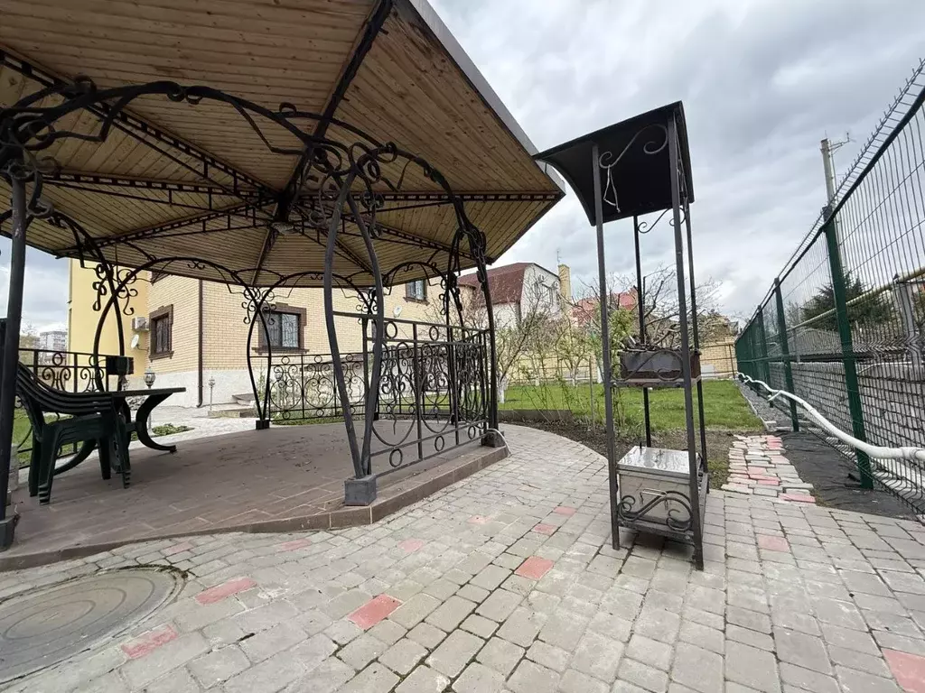 Дом в Волгоградская область, Волгоград Финская ул., 35 (466 м) - Фото 0