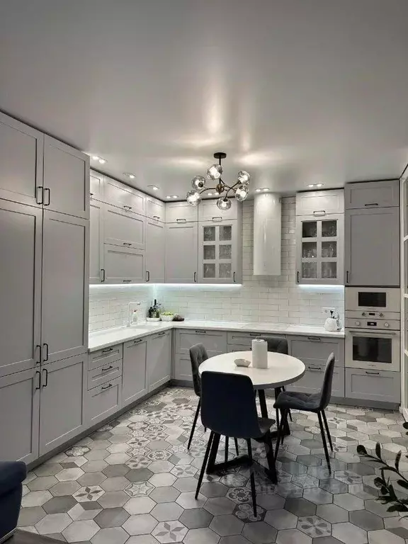 Квартира, 4 комнаты, 135 м - Фото 0