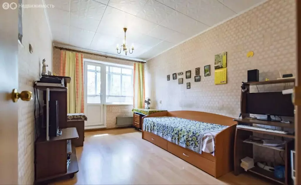 5-комнатная квартира: Екатеринбург, Рощинская улица, 48 (96.2 м) - Фото 0