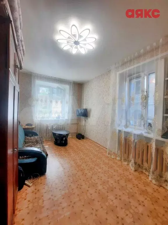 Комната 18,2 м в 3-к., 1/5 эт. - Фото 1