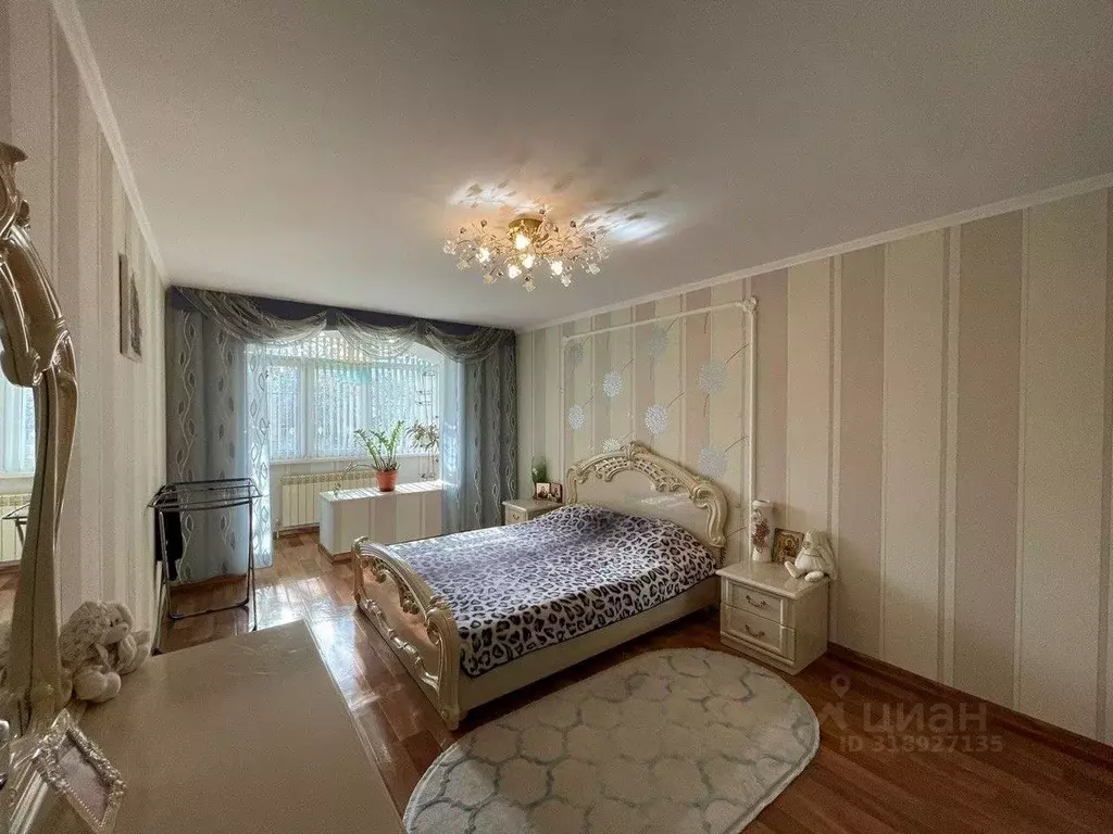 3-к кв. Крым, Евпатория просп. Победы, 30 (70.0 м) - Фото 0