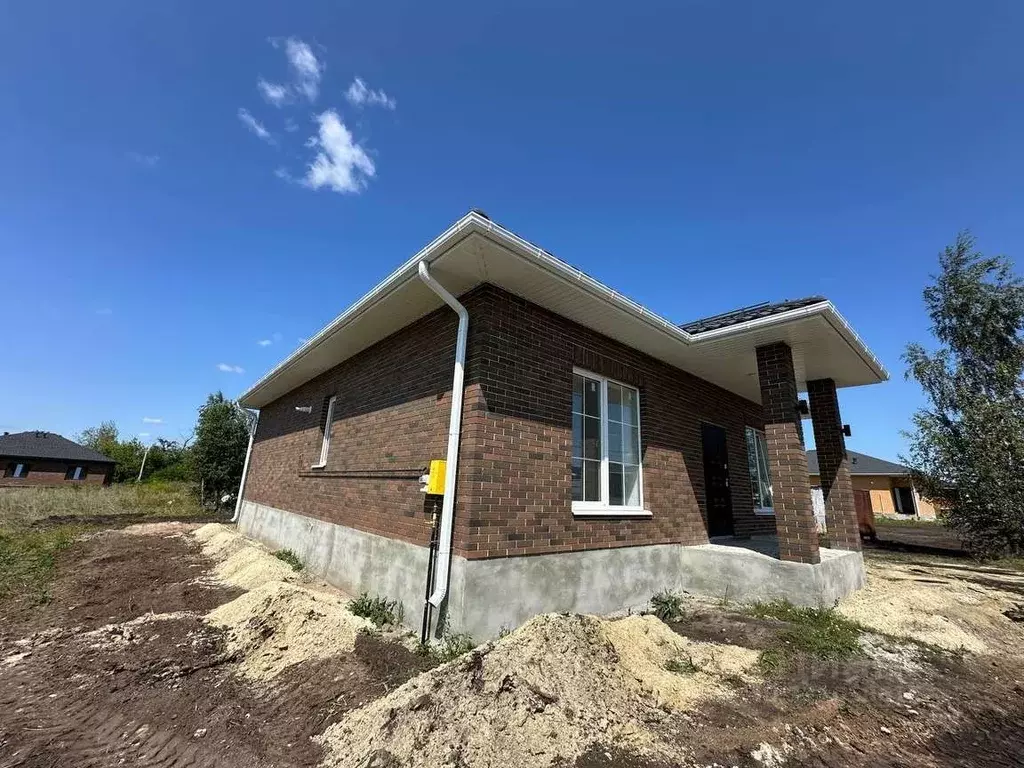 Коттедж в Белгородская область, Старооскольский городской округ, с. ... - Фото 1