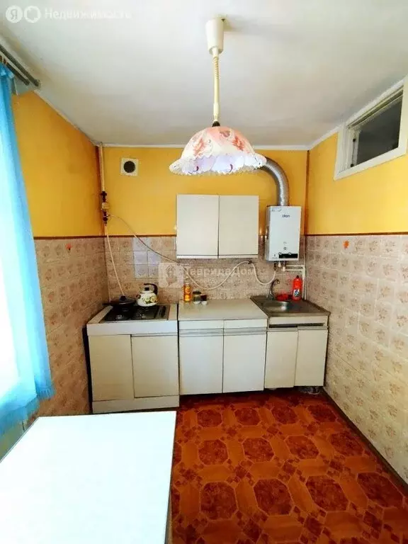 2-комнатная квартира: Феодосия, бульвар Старшинова, 25 (50 м) - Фото 1