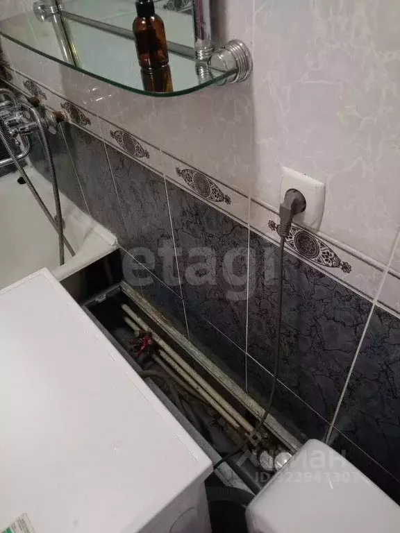 2-к кв. Кемеровская область, Новокузнецк ул. Кирова, 103 (42.7 м) - Фото 1