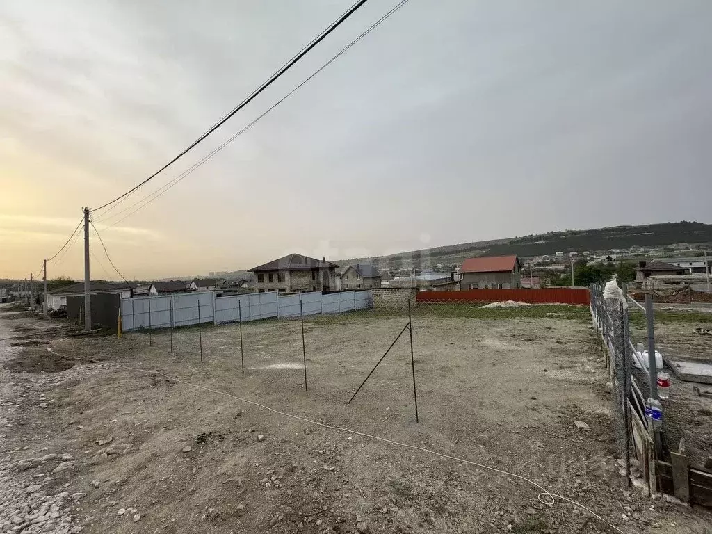 Участок в Крым, Симферополь ул. Красноярская, 58 (6.0 сот.) - Фото 0