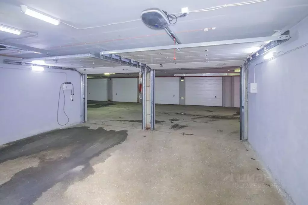 Гараж в Свердловская область, Екатеринбург ул. Белинского, 86 (37 м) - Фото 2