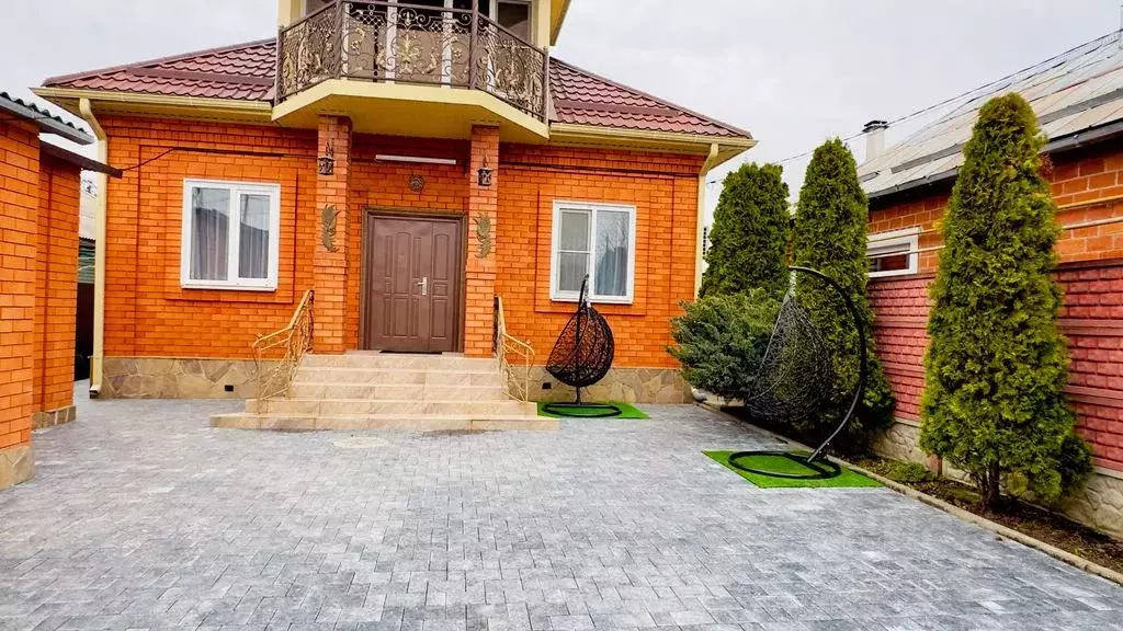 Дом в Адыгея, Майкоп Курганная ул., 160 (150 м) - Фото 2