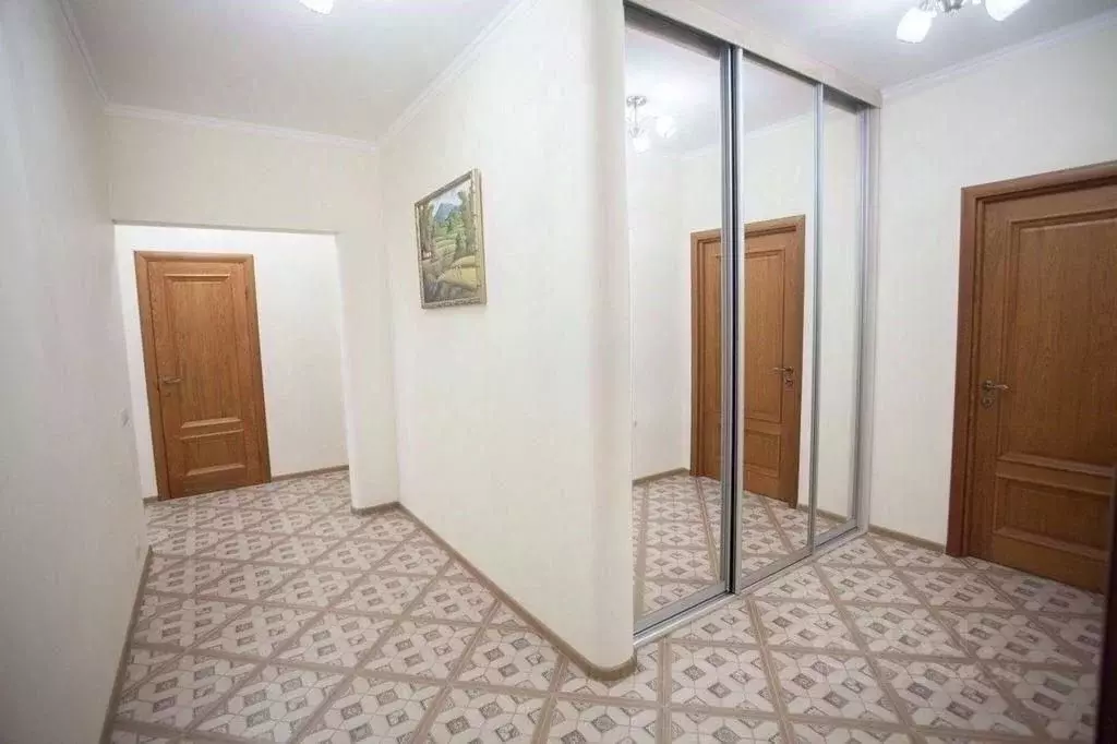 4-к кв. Москва пос. Коммунарка, ул. Лазурная, 14 (132.3 м) - Фото 1
