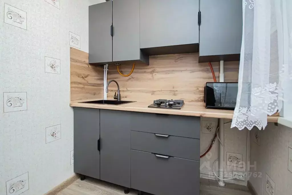 2-к кв. Московская область, Наро-Фоминск ул. Шибанкова, 43 (42.0 м) - Фото 2