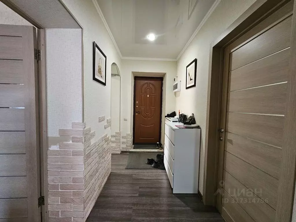 3-к кв. Краснодарский край, Абинск Нефтепромысловая ул., 56 (75.5 м) - Фото 0