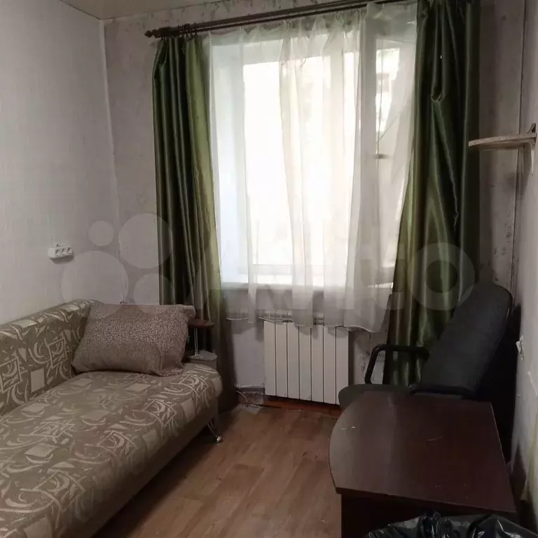 Комната 13,2 м в 4-к., 1/4 эт. - Фото 0