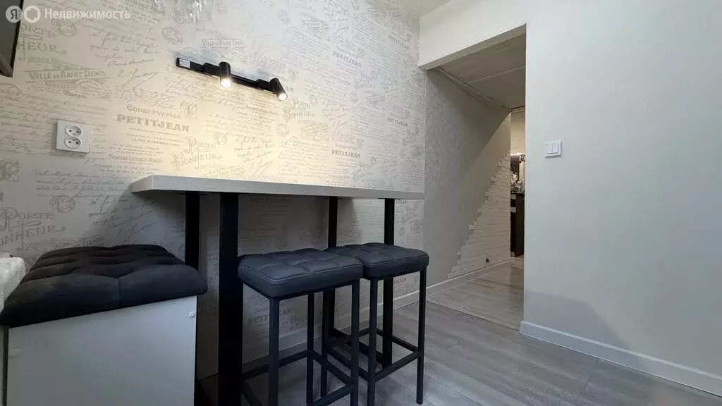 2-комнатная квартира: Казань, улица Гагарина, 75 (42 м) - Фото 1