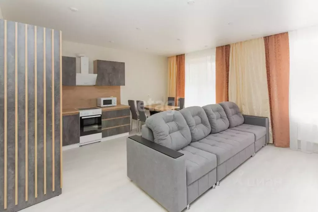 1-к кв. Тюменская область, Тюмень ул. Тимофея Кармацкого, 7 (65.0 м) - Фото 1