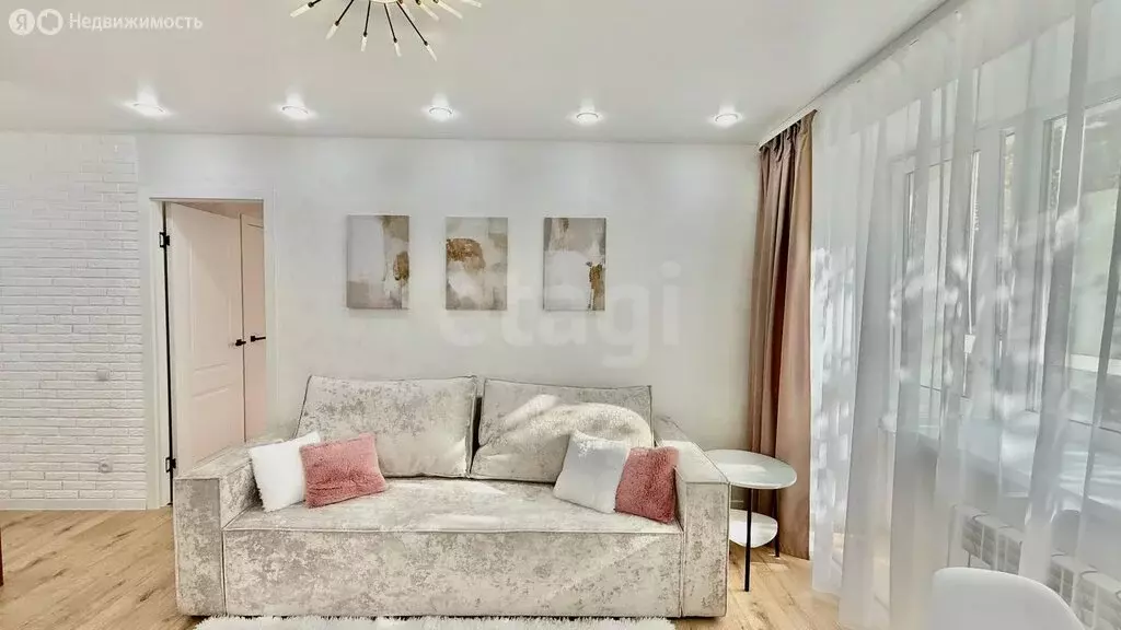 2-комнатная квартира: Омск, улица Маршала Жукова, 148Б (43.1 м) - Фото 1