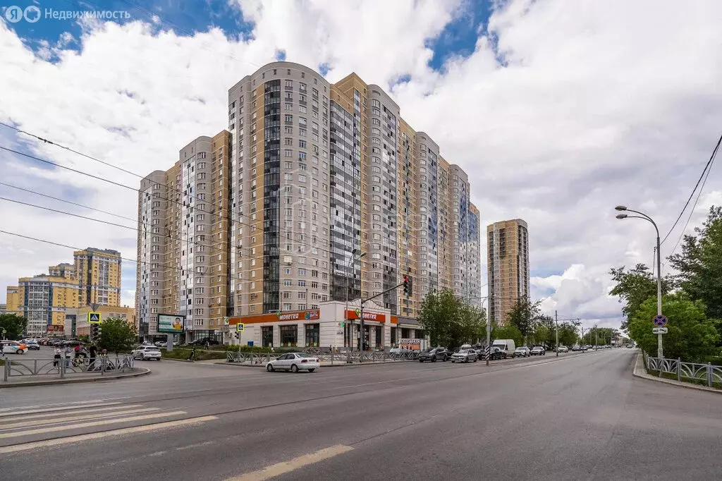 1-комнатная квартира: Екатеринбург, улица 8 Марта, 190 (52.5 м) - Фото 0