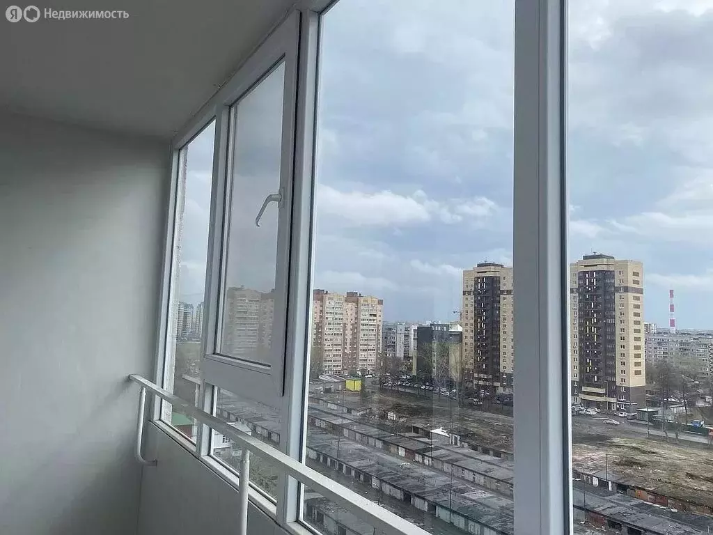 2-комнатная квартира: Тюмень, улица Елизарова, 12 (53.6 м) - Фото 0