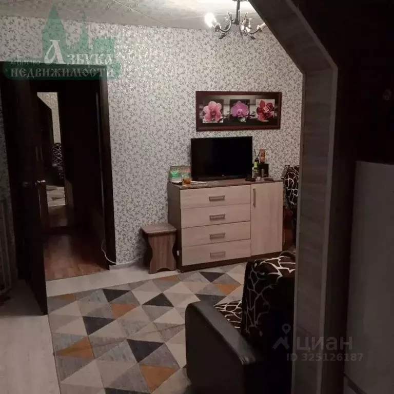 2-к кв. Смоленская область, Ярцево Советская ул., 19 (41.0 м) - Фото 2