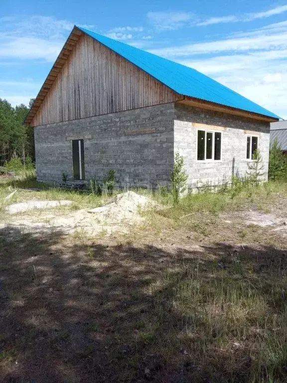 Дом в Ханты-Мансийский АО, Сургутский район, д. Лямина Северная ул. ... - Фото 0