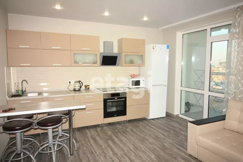 2-к кв. Тюменская область, Тюмень ул. Обдорская, 1к1 (59.6 м) - Фото 1